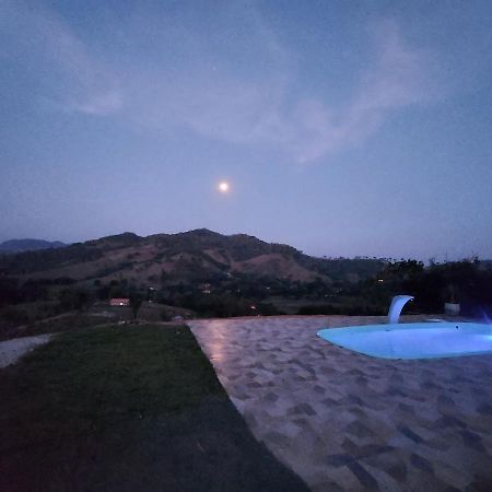 Aromas Da Terra Villa Gonçalves Exteriör bild